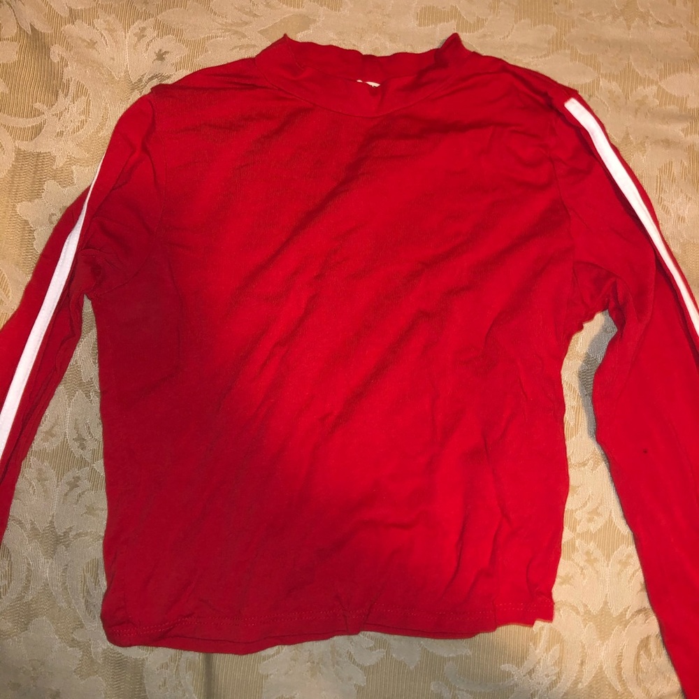red long sleeve w white stripe